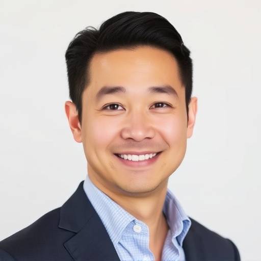 Headshot of David Lee, Marketing Director at Global Dynamics Inc.